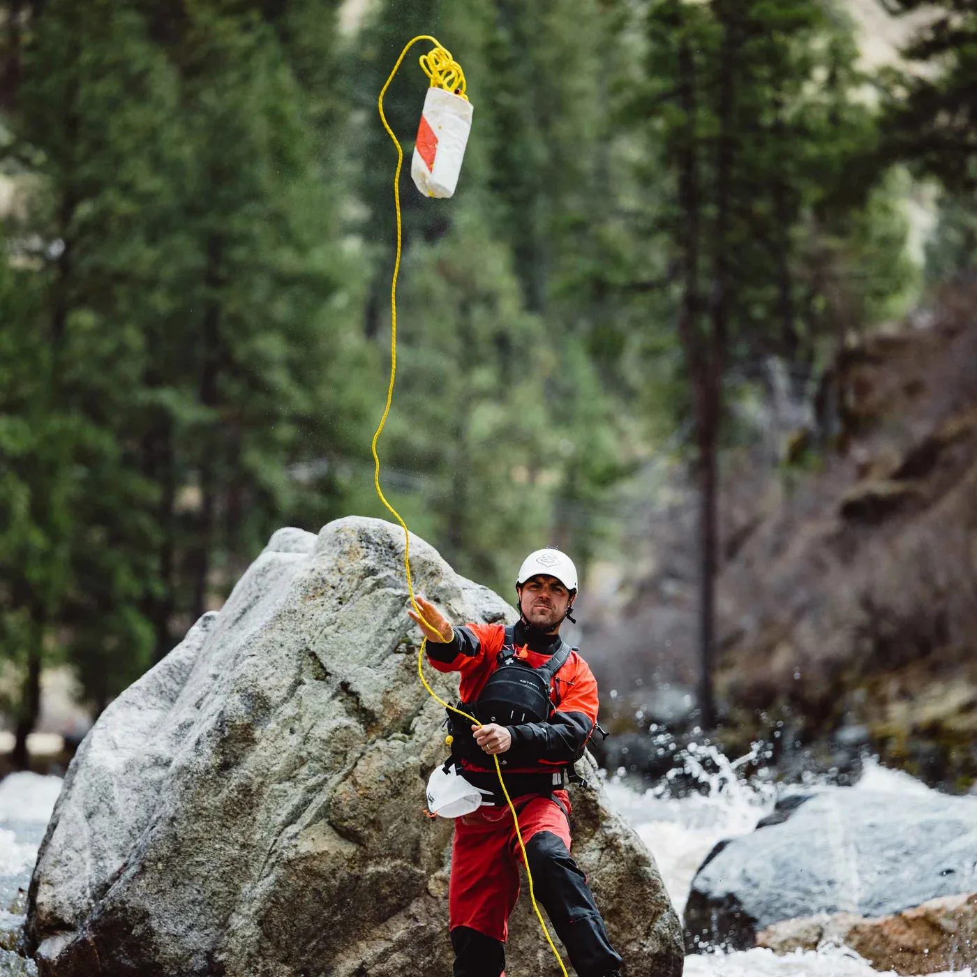 Hyperlite Mountain Gear -River Rescue Throw Bag