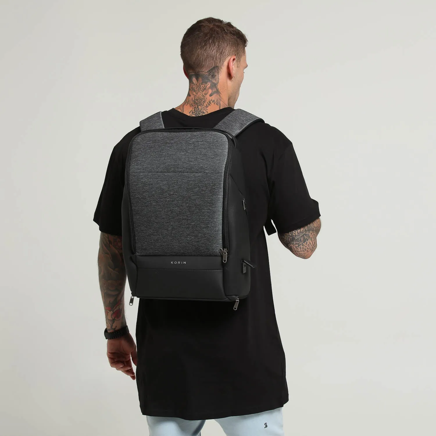 Korin Flexpack Pro Backpack Charcoal/Black