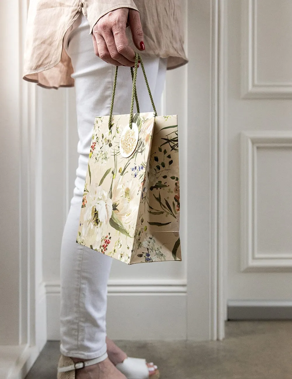 Medium Gift Bag - Summer Peonies