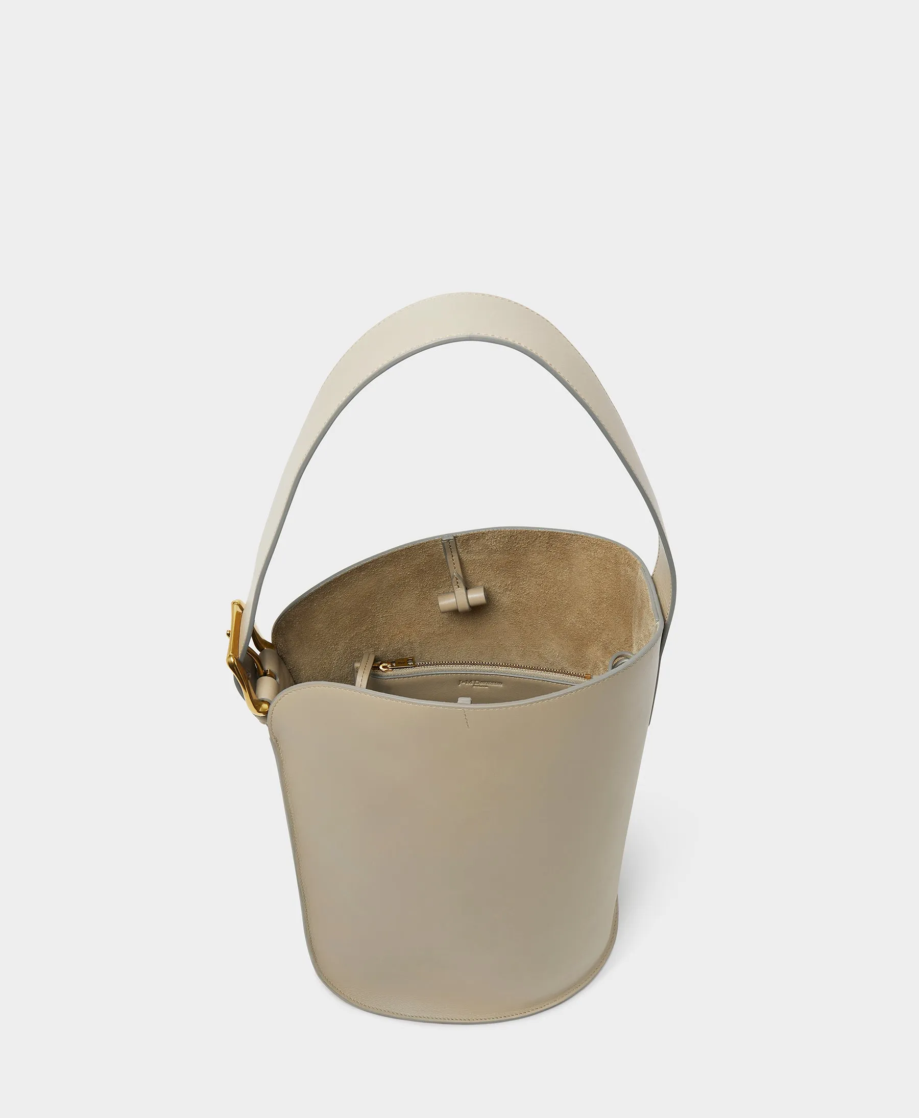 Quiver Bucket