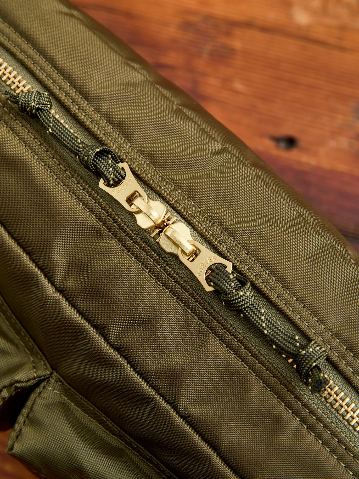 "Force" Shoulder Bag (S) in Olive Drab